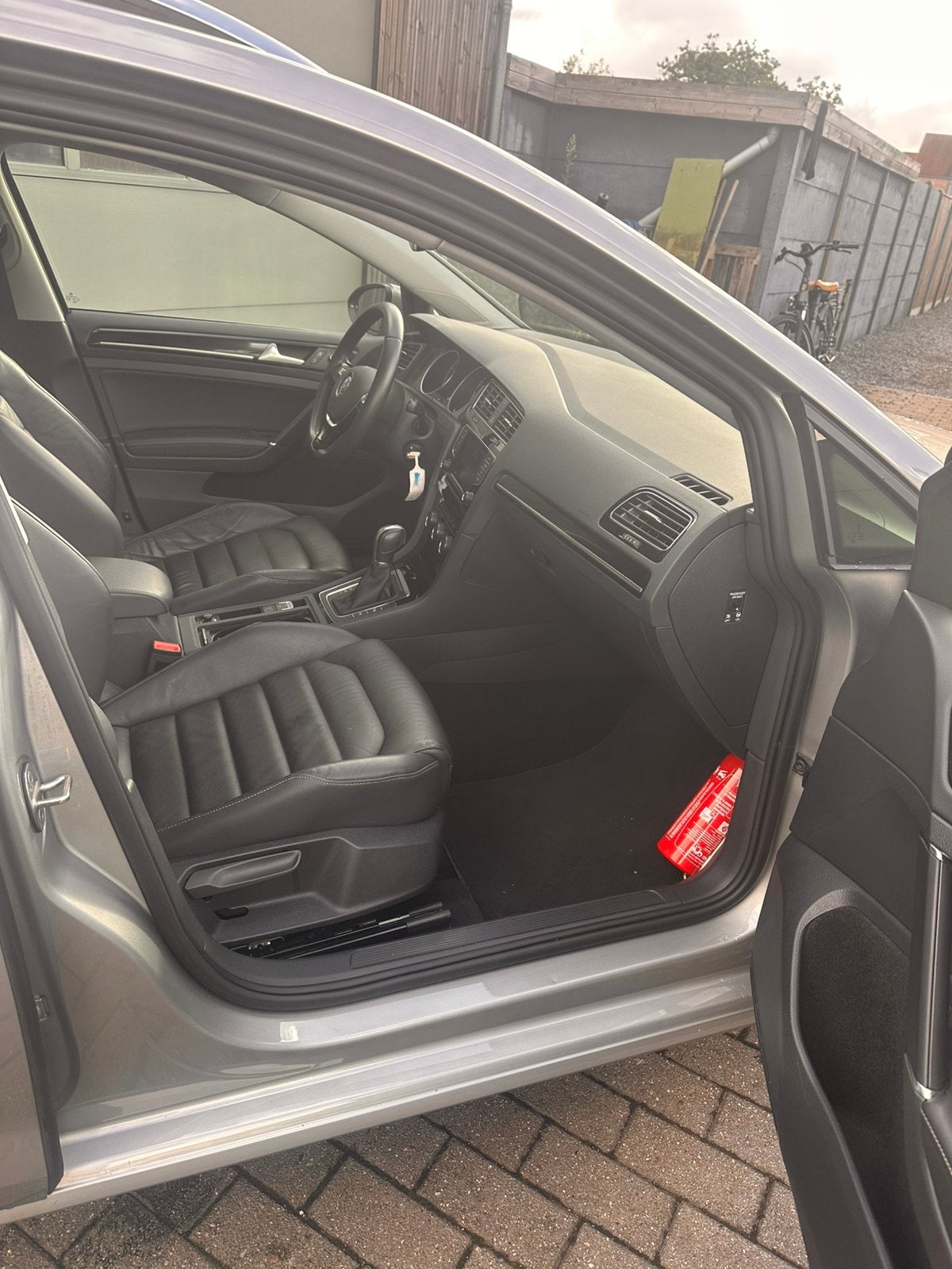 Vw Golf 7 Variante Option COMPLÈTE 1.4 TSI 25 000 km, Autos, Cuir, Argent ou Gris, Achat, Entreprise