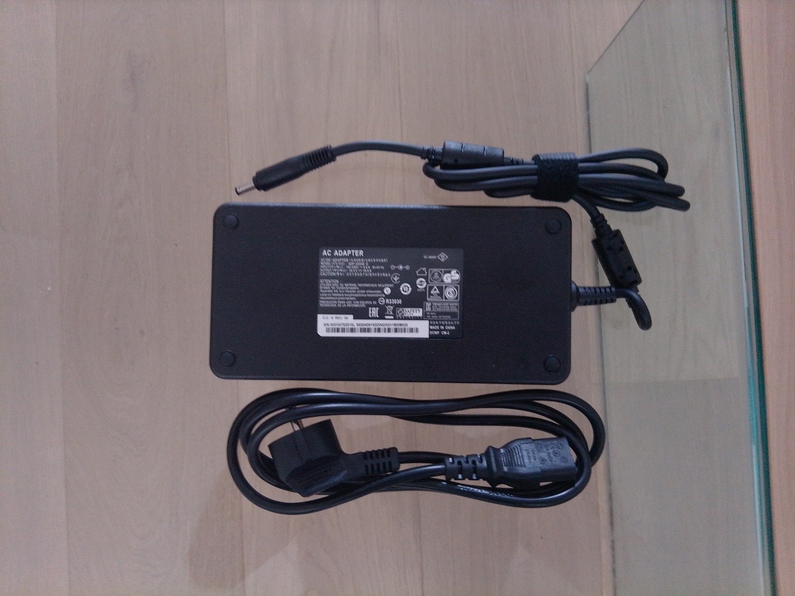 adaptateur de jeu pour ordinateur portable, Informatique & Logiciels, Chargeurs d'ordinateur portable, Enlèvement ou Envoi, Neuf