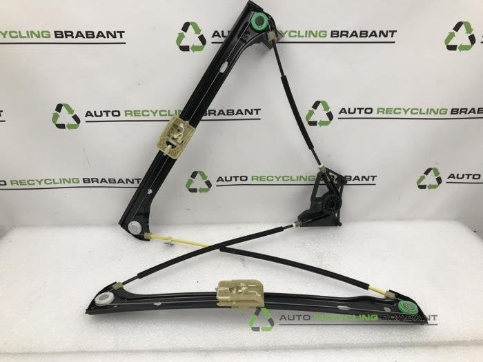 Mécanique vitre 4portes avant droite d'un Volkswagen Golf, Autos : Pièces & Accessoires, -, 3 mois de garantie, Utilisé, -