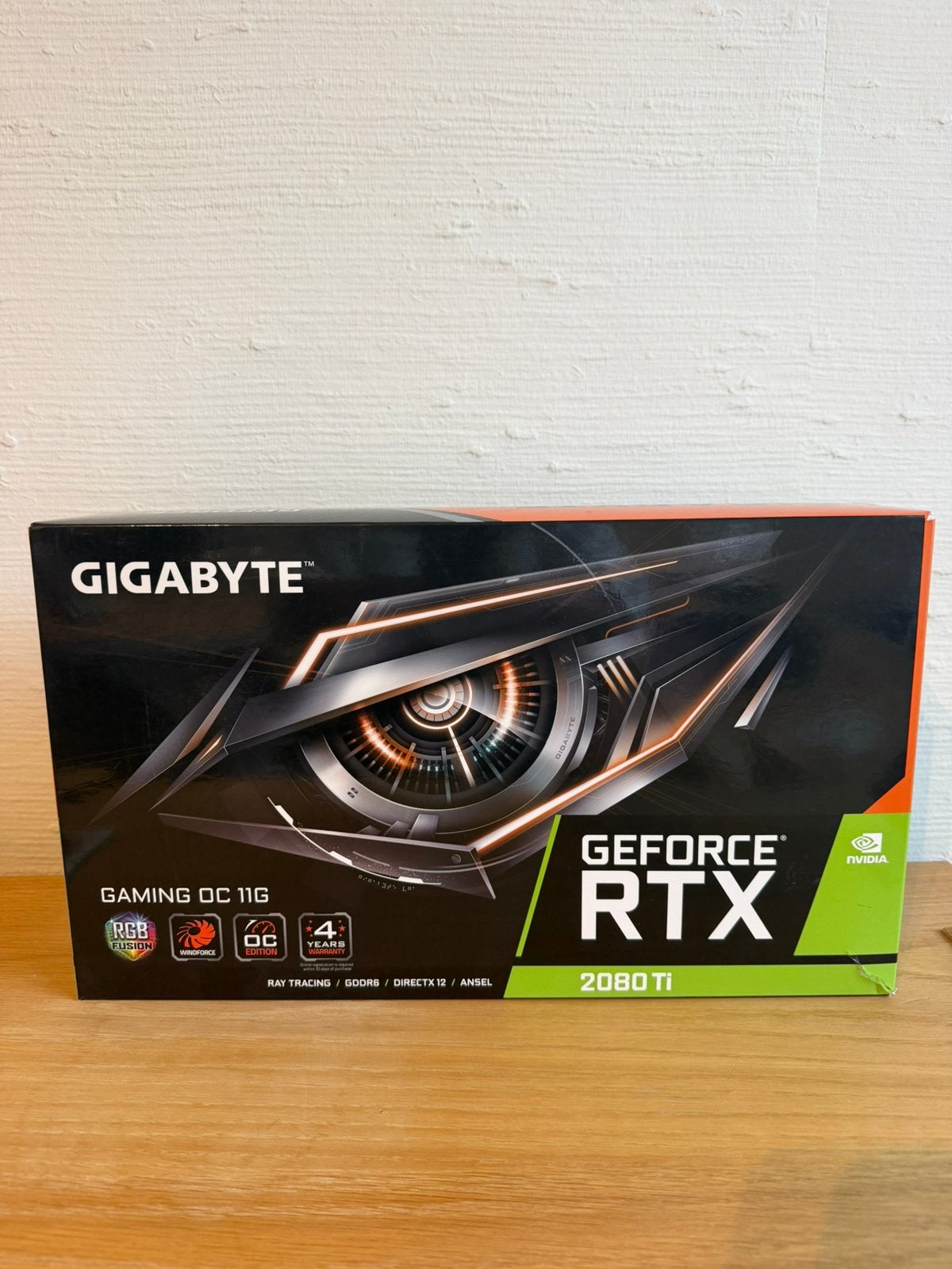 Geforce RTX 2080 Ti Gigabyte, Computers en Software, Ophalen, Zo goed als nieuw