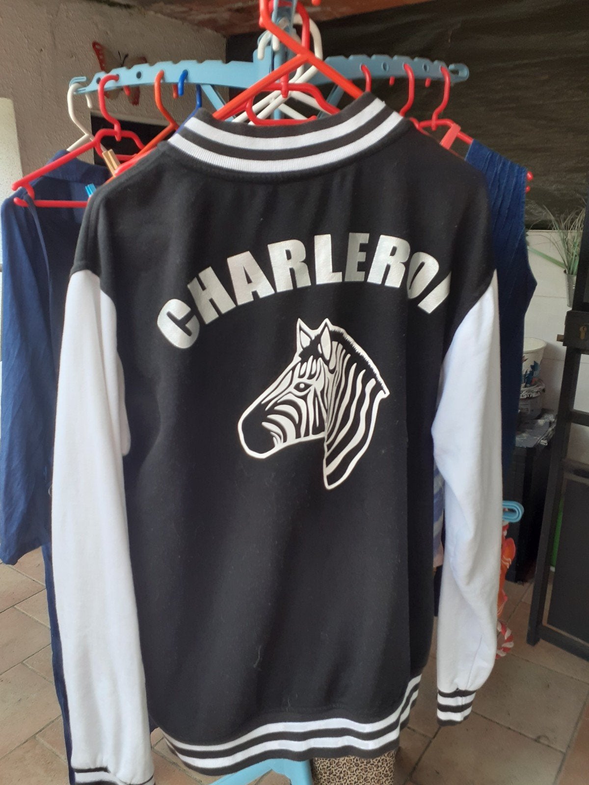 Blouson du sporting de charleroi, Enlèvement