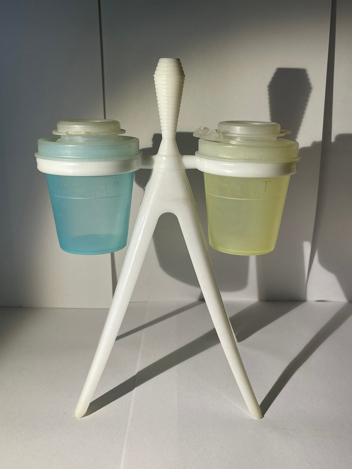 Tupperware Millionaire - Peper en zout + tandenstokershouder, Antiek en Kunst, Antiek | Woonaccessoires, Ophalen of Verzenden