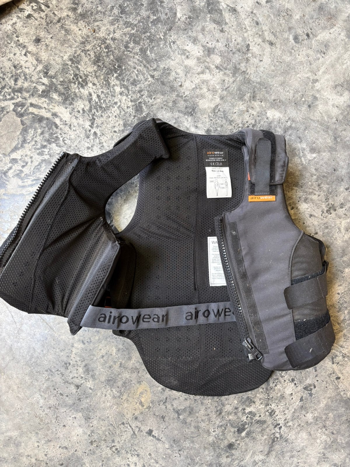 airowear bodyprotector, Dieren en Toebehoren, Ophalen of Verzenden, Zo goed als nieuw