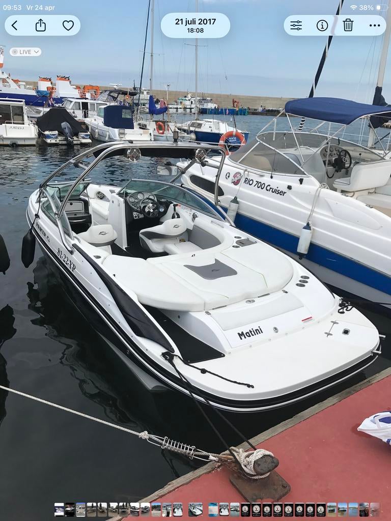Rinker 226XL captiva bowrider 7,16 m bouwjaar 2010, Watersport en Boten, Ophalen, Zo goed als nieuw