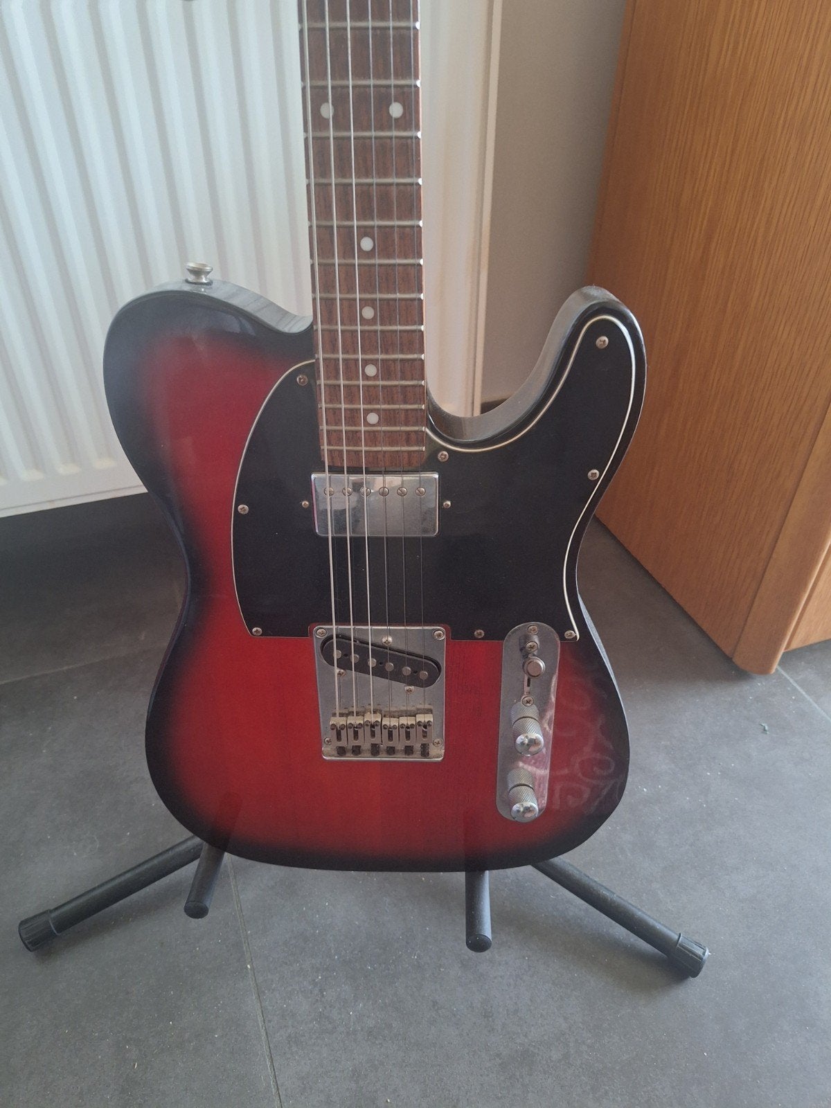 telecaster square by fender 200 euro, Musique & Instruments, Instruments à corde | Guitares | Électriques, Enlèvement, Comme neuf