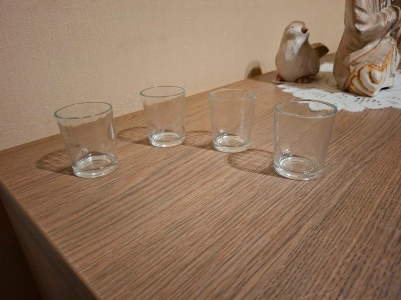 4 glaasjes voor kleine coctails, laagjesgerechten of mousses, Ophalen of Verzenden, Zo goed als nieuw, Overige typen