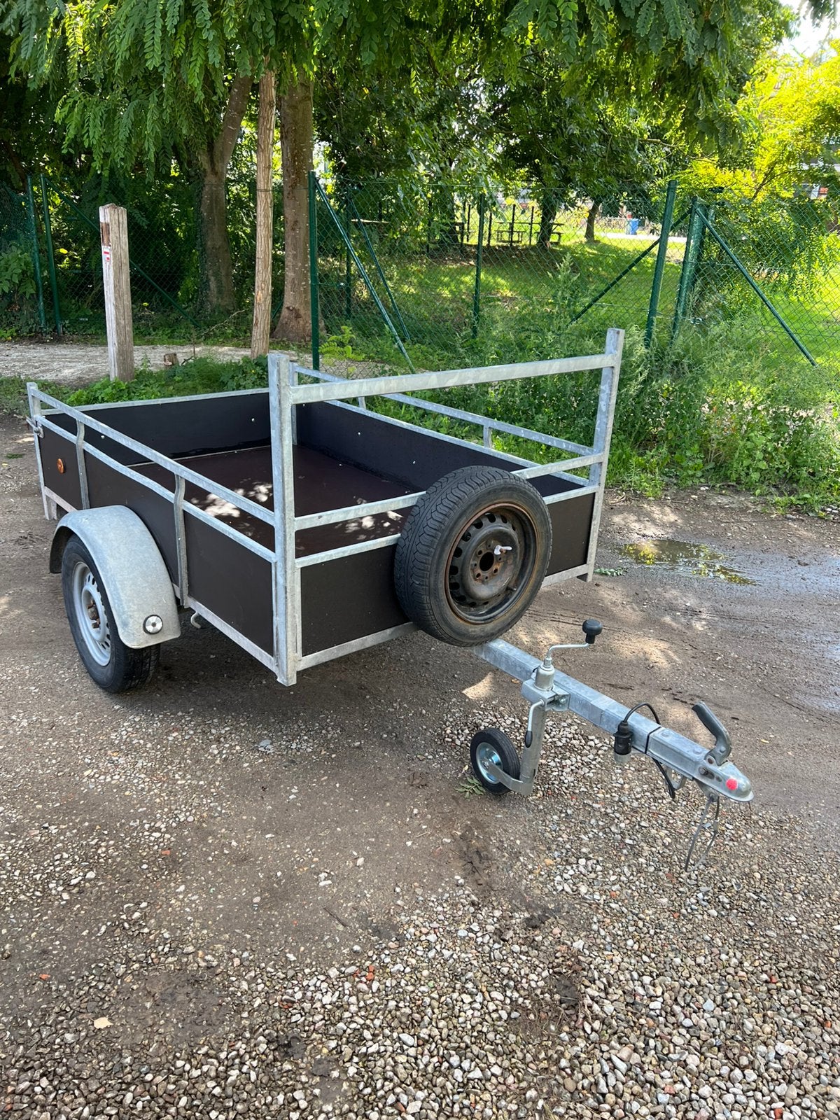 Aanhangwagen 750 kg / enkelas remorque (nieuwstaat), Ophalen, Zo goed als nieuw