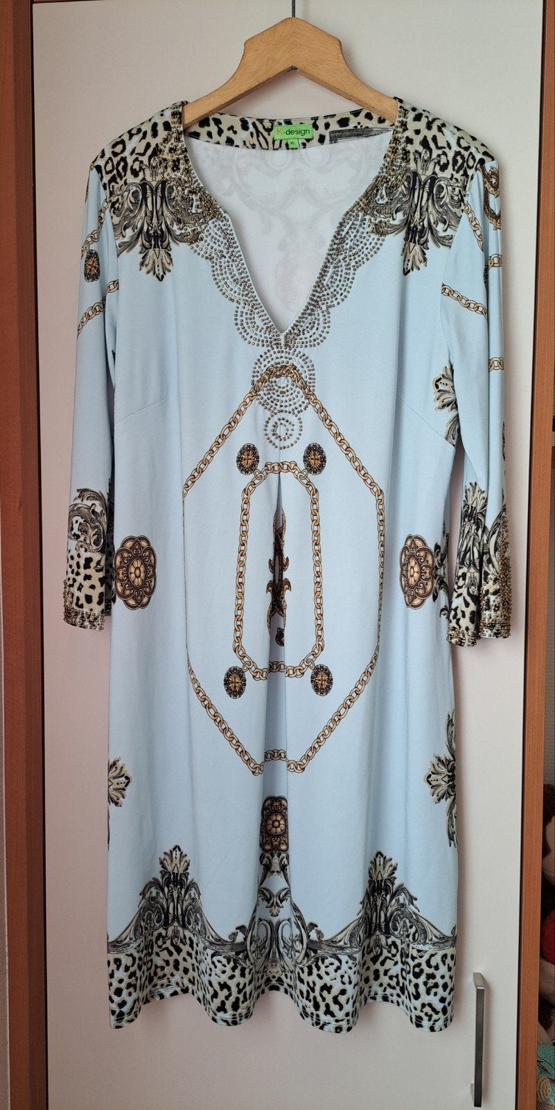 K-Design jurk, luipaardprint en gouden details, L, K-design, Blauw, Jurk, Ophalen of Verzenden