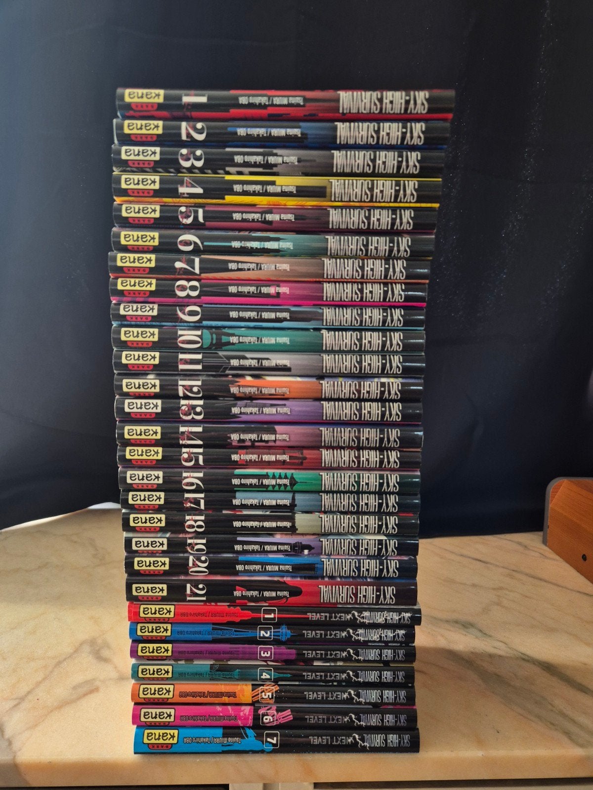 Manga Sky high survival + next level Intégrale, Enlèvement
