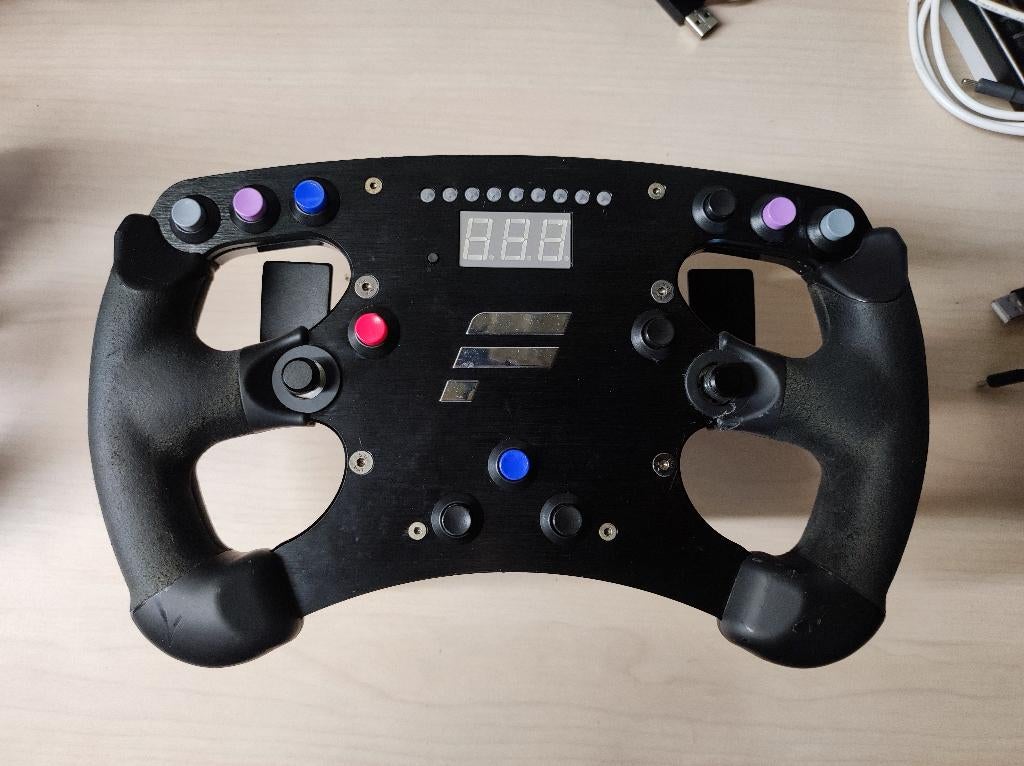 "Fanatec"  F1 Esports  Used by F1 Esports Pros worldwide, Ophalen of Verzenden, Gebruikt