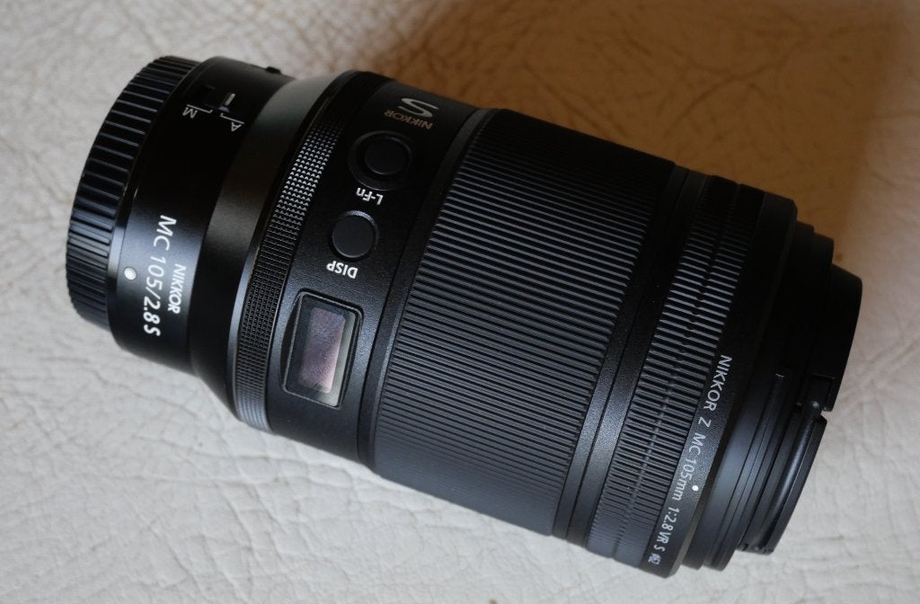 Nikon Z MC 105mm f/2.8S, état neuf, Monture Nikon Z, Nikon, Comme neuf, Objectif macro