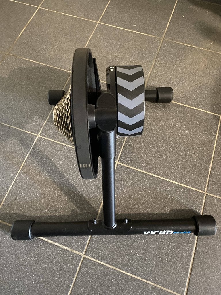 Wahoo KICKR CORE – Smart fietstrainer met cassette, Ophalen, Zo goed als nieuw, Overige typen