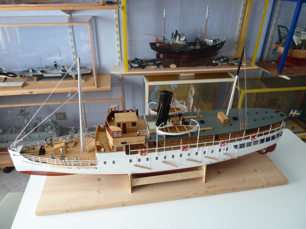 Ferry Bohuslan-1/45, Hobby & Loisirs créatifs, Enlèvement, Neuf, 1:32 à 1:50, Autres marques
