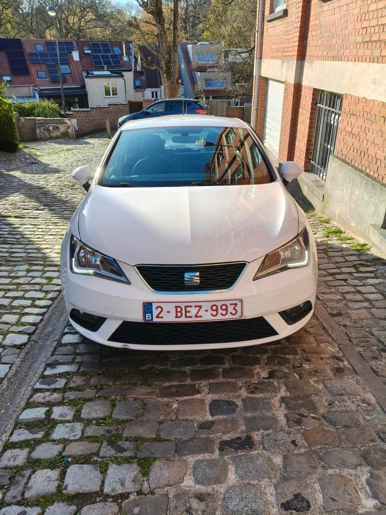 SEAT IBIZA 1.0 L  euro 6b benzine, Zwart, Handgeschakeld, Particulier, Ibiza