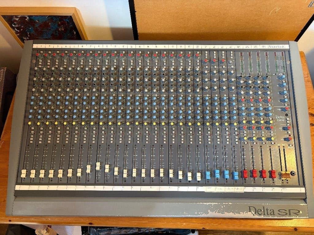 Soundcraft Delta SR, TV, Hi-fi & Vidéo, Appareils professionnels, Enlèvement, Utilisé, Audio
