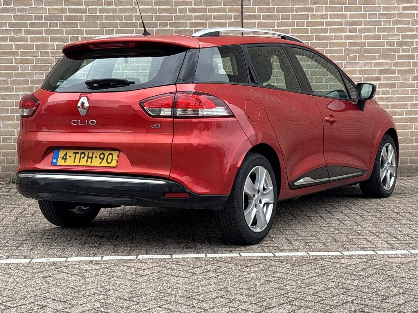 Renault Clio Estate 1.5 dCi ECO Expression | Climate | Cruis, Autos, Rouge, Achat, Entreprise, Boîte manuelle