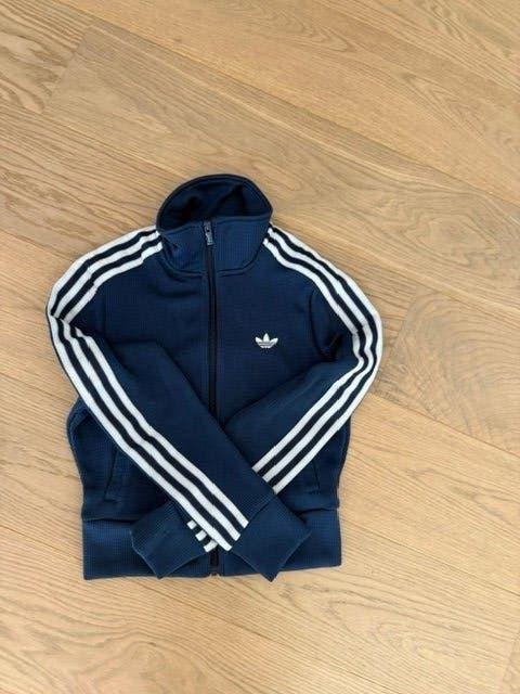 Adidas Firebird sweatvest blauw small  NIEUW, Kinderen en Baby's, Kinderkleding | Overige, Ophalen of Verzenden, Nieuw, Adidas