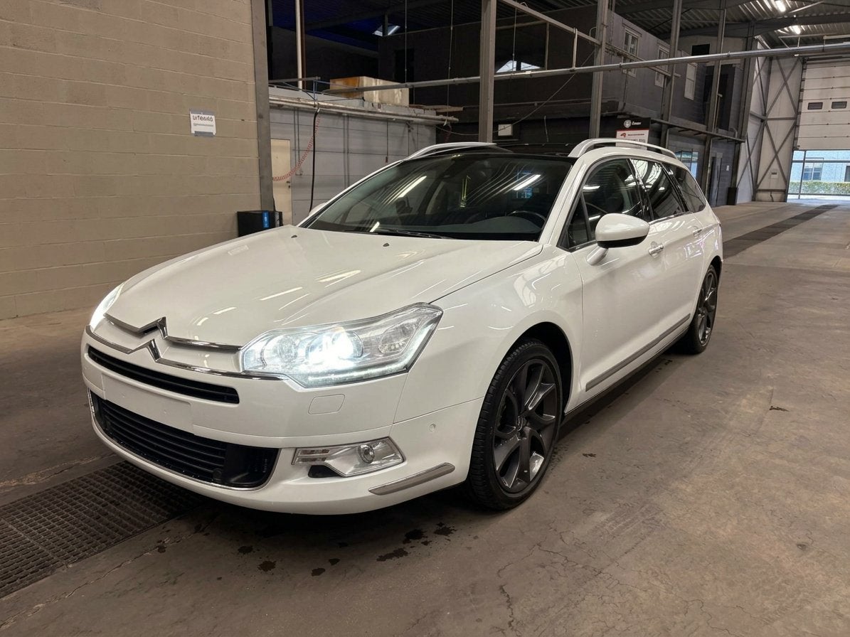 Citroen C5 2012 exclusive tourer 2.2 hdi vol opties!, Auto's, Euro 5, Zwart, 4 cilinders, Wit