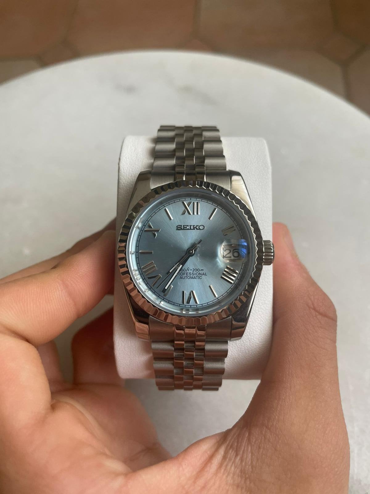Montre seiko - cadran bleu ciel, Bijoux, Sacs & Beauté, Montres | Femmes, Enlèvement ou Envoi, Seiko