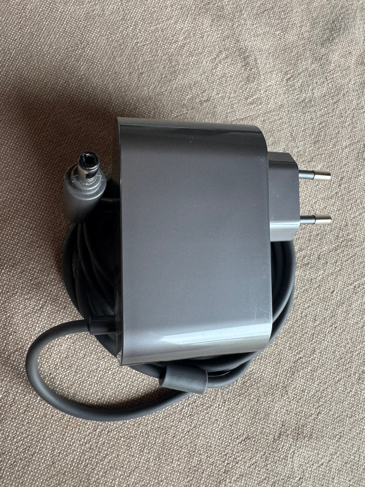 Chargeur aspirateur Dyson, Sans fil, Réservoir, Aspirateur balai, Comme neuf