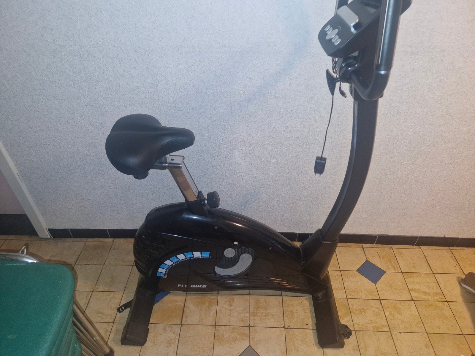 Training materiaal, Ophalen