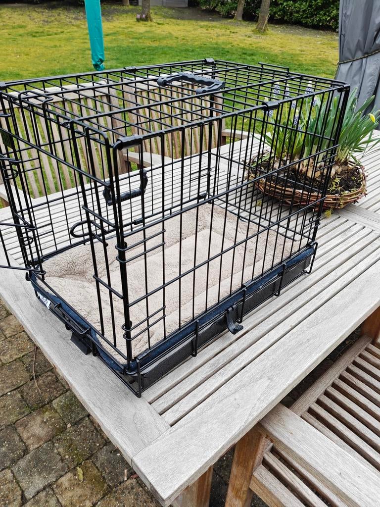 Bench voor klein hondje 45€, Ophalen