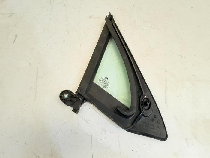 Vitre triangulaire avant gauche d'un Volkswagen Passat, Volkswagen, -, 3 mois de garantie, Utilisé