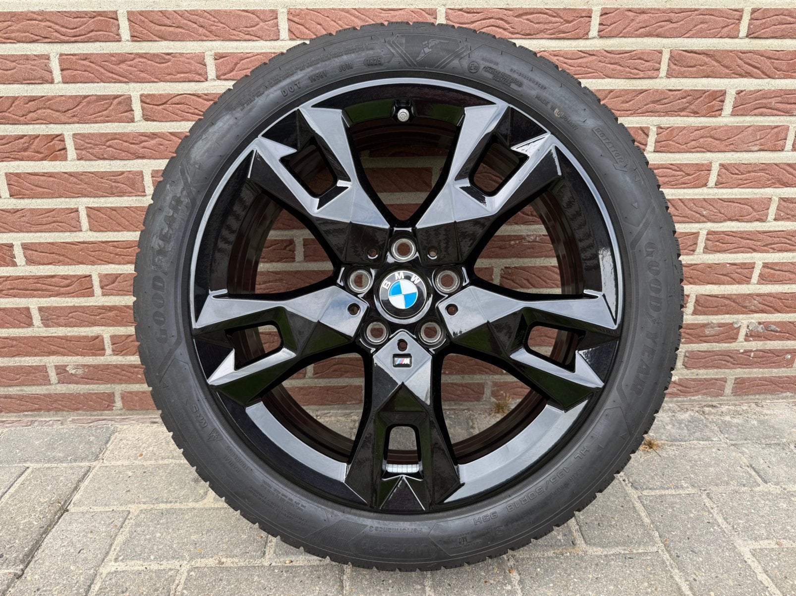 BMW 1 2 serie F70 F74 18 inch velgen 968M winterbanden, Ophalen, 18 inch, Banden en Velgen, Winterbanden