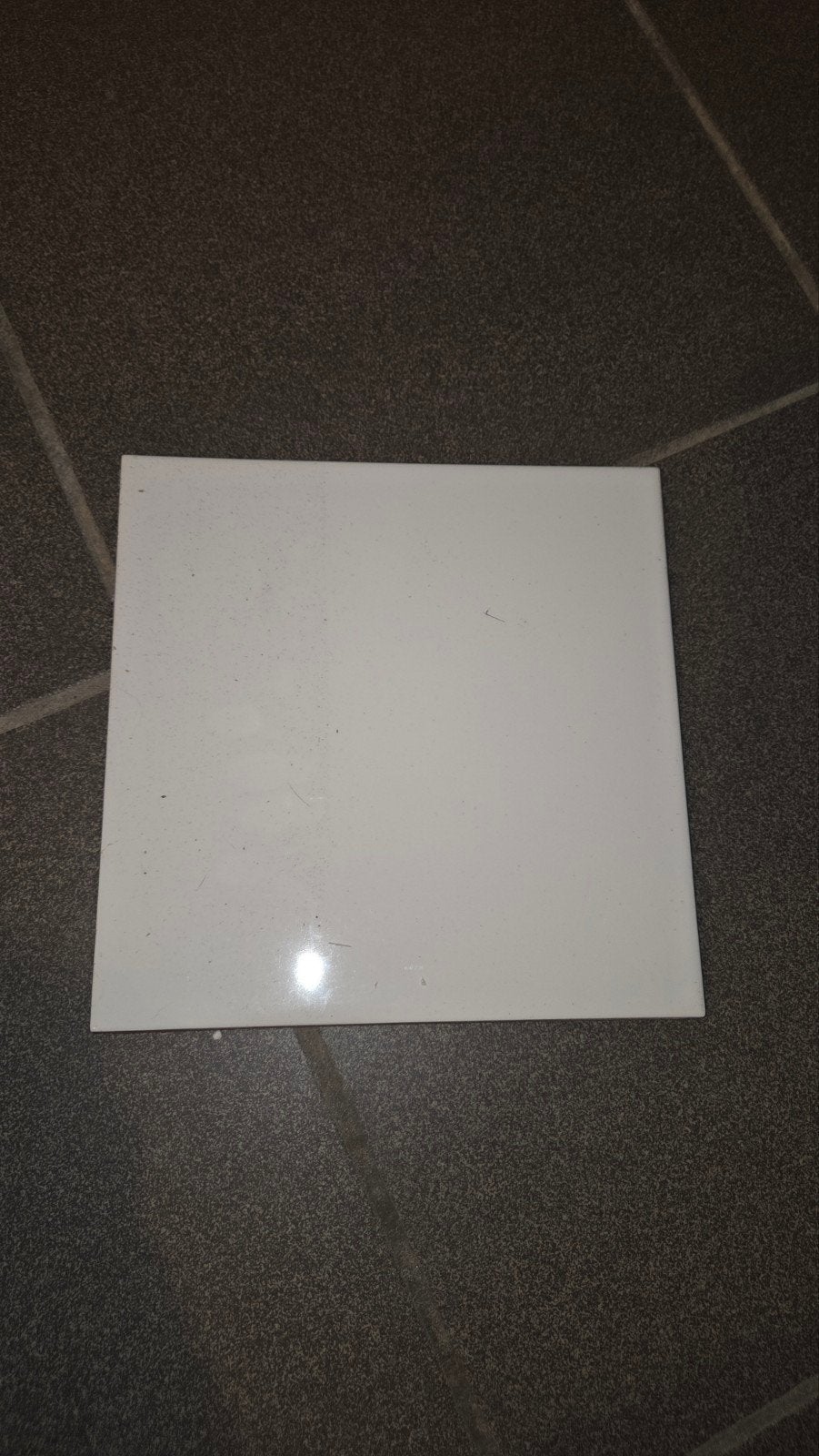 62 witte tegels, 20 à 40 cm, Enlèvement, 20 à 40 cm, Moins de 5 m²