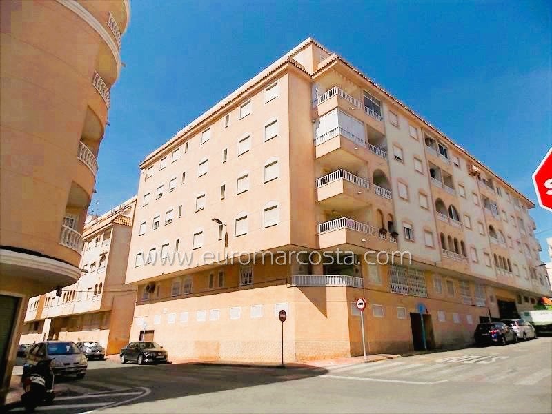 REF.4636 Appartement avec terrasse et piscine à Torrevieja, Torrevieja, Ville, 1 pièces, Appartement