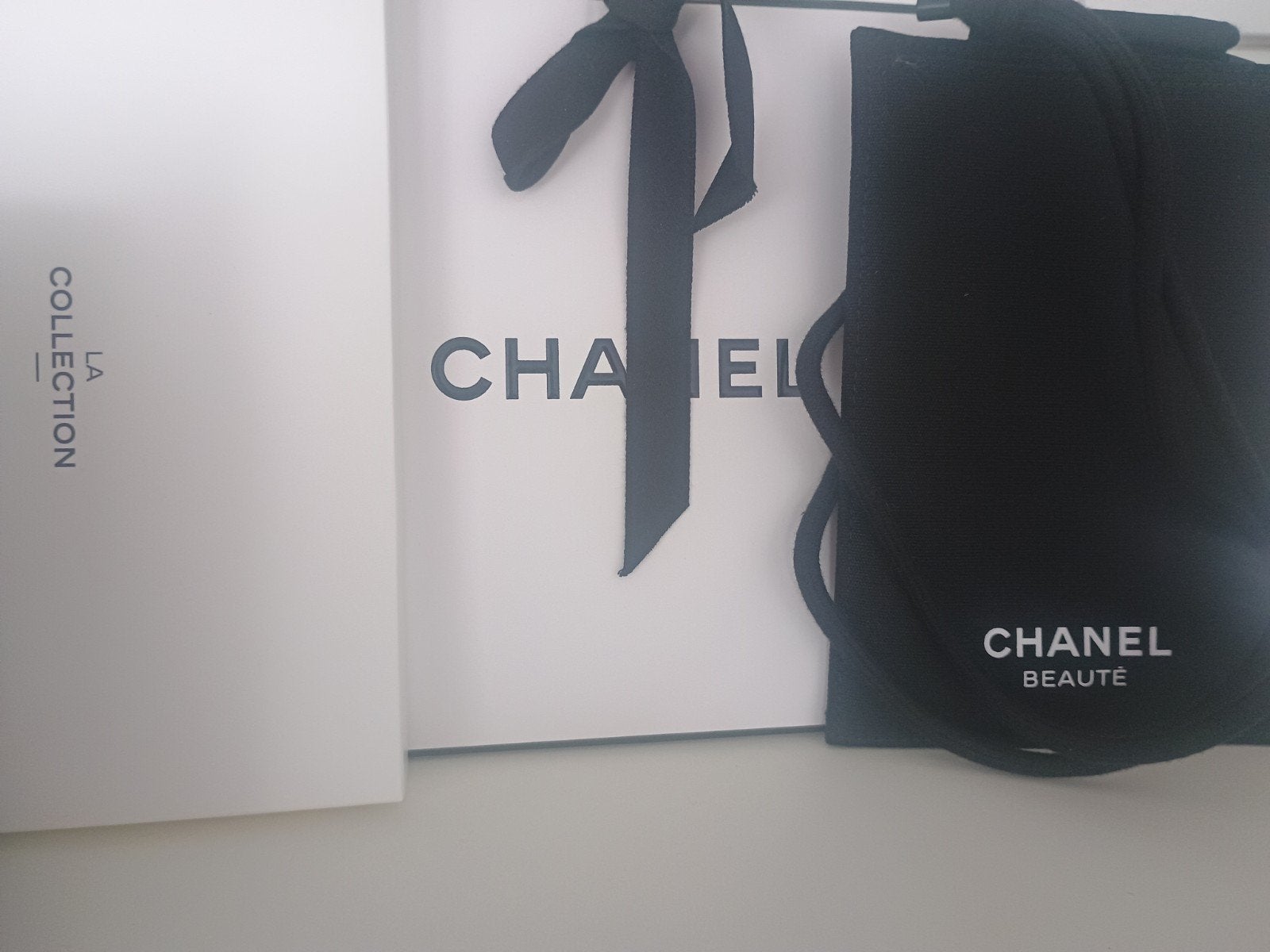 Trousse à maquillage rouge, Enlèvement ou Envoi, Tout le visage, Accessoires, Neuf