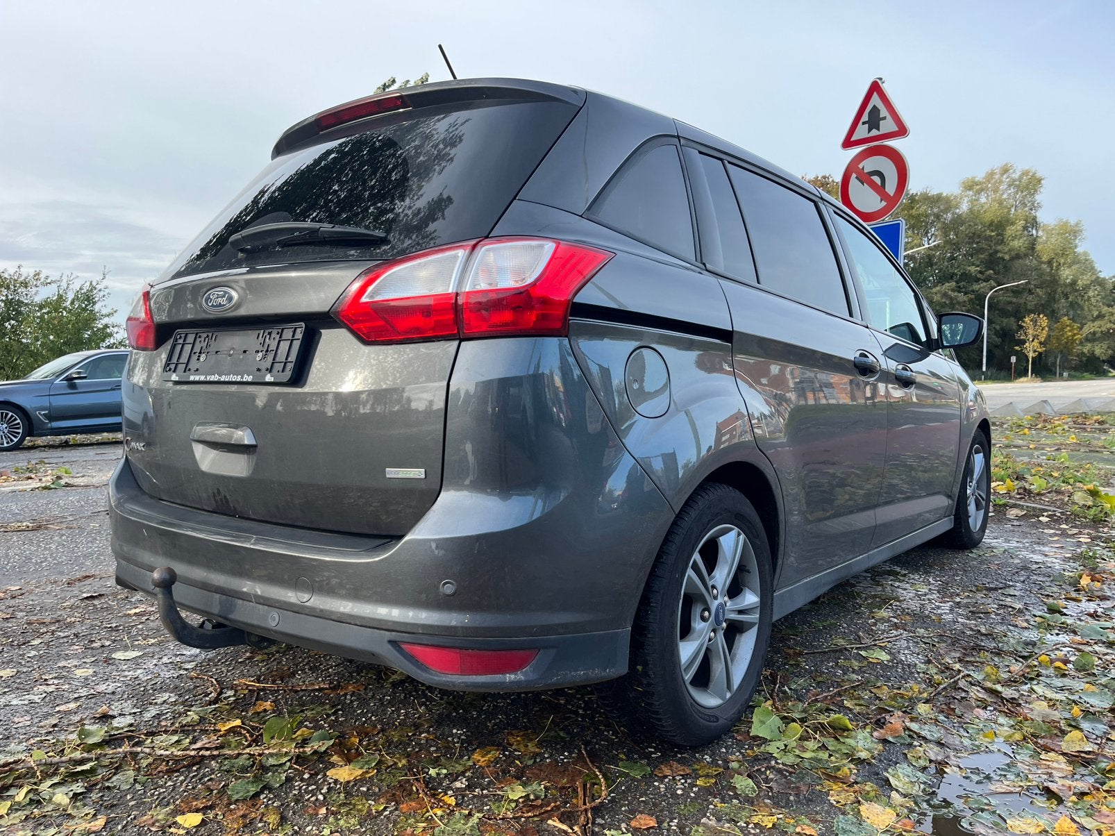 Ford Grand C Max 1.0 Ecobooost 109000 km, Auto's, Monovolume, Bedrijf, Grand C-Max, https://public.car-pass.be/vhr/bb327b5b-af63-4d60-901d-297747a782c2