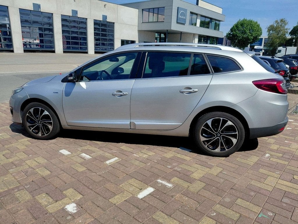 Renault Mégane BOSE Edition (année de construction 2015), Autos, 1197 cm³, Achat, Entreprise, https://public.car-pass.be/vhr/9c43710d-3708-412d-b240-a4c2f9f4b8f7
