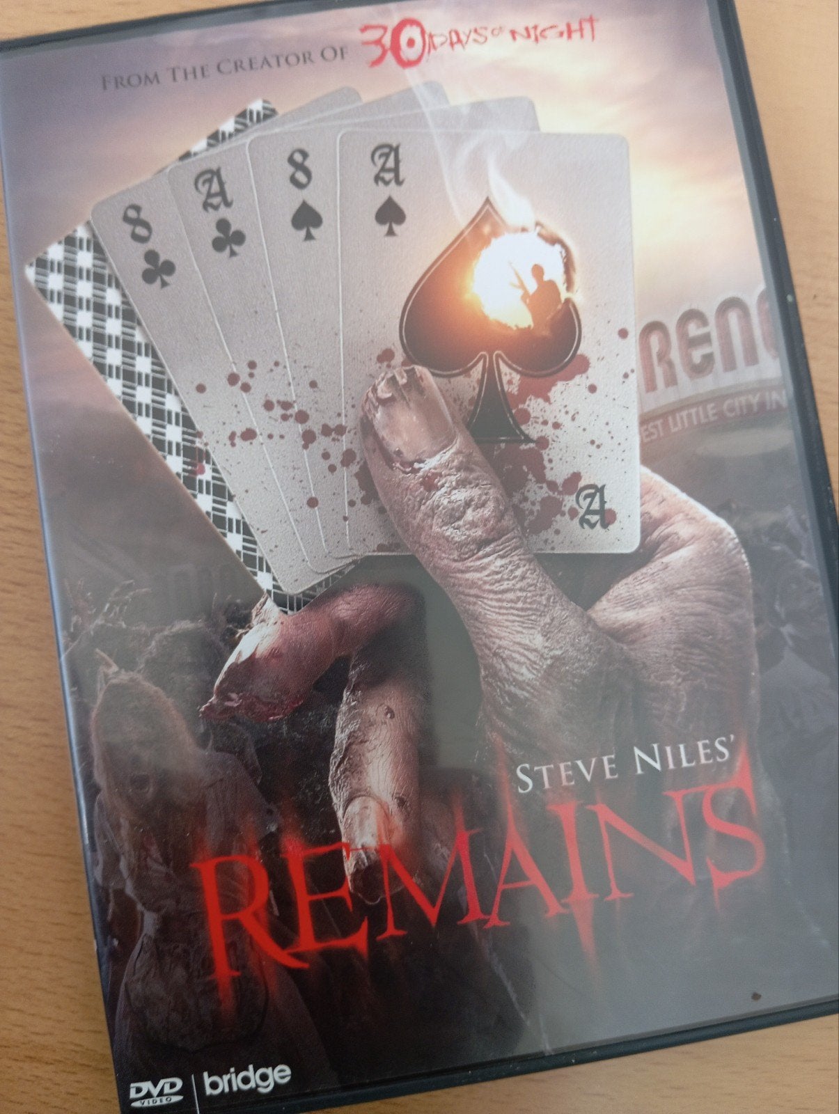 LES RESTES DE Steve Niles, Enlèvement ou Envoi