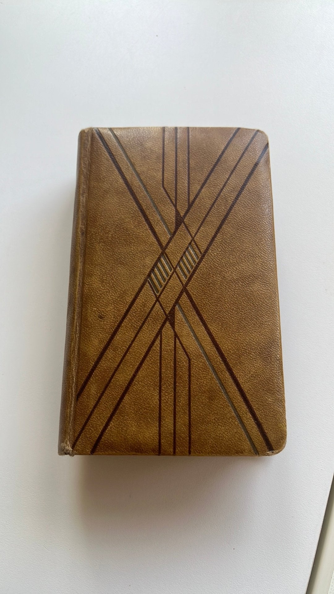 Uniek Vintage Art Déco Zondagsmisboek1942 Kardinaal Van Roey, Boeken, Ophalen of Verzenden, Tweede Wereldoorlog