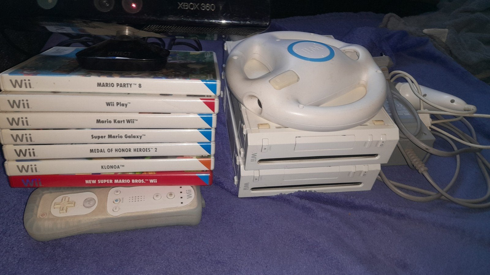 2 wii's 7 games 1 kaske 1 controller race stuurkineticcamera, Games en Spelcomputers, Ophalen of Verzenden