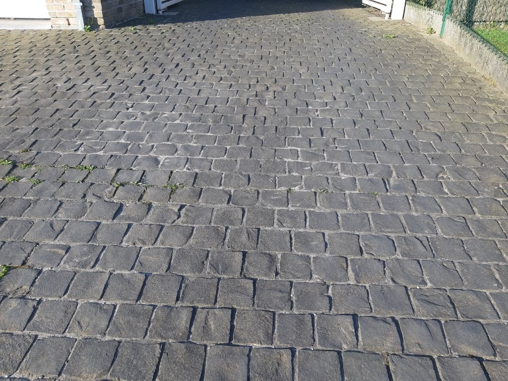 basalt 14x14x7á9 dik  (145m² nog 70m² te koop), Ophalen of Verzenden, Gebruikt, Natuursteen, 10 m² of meer