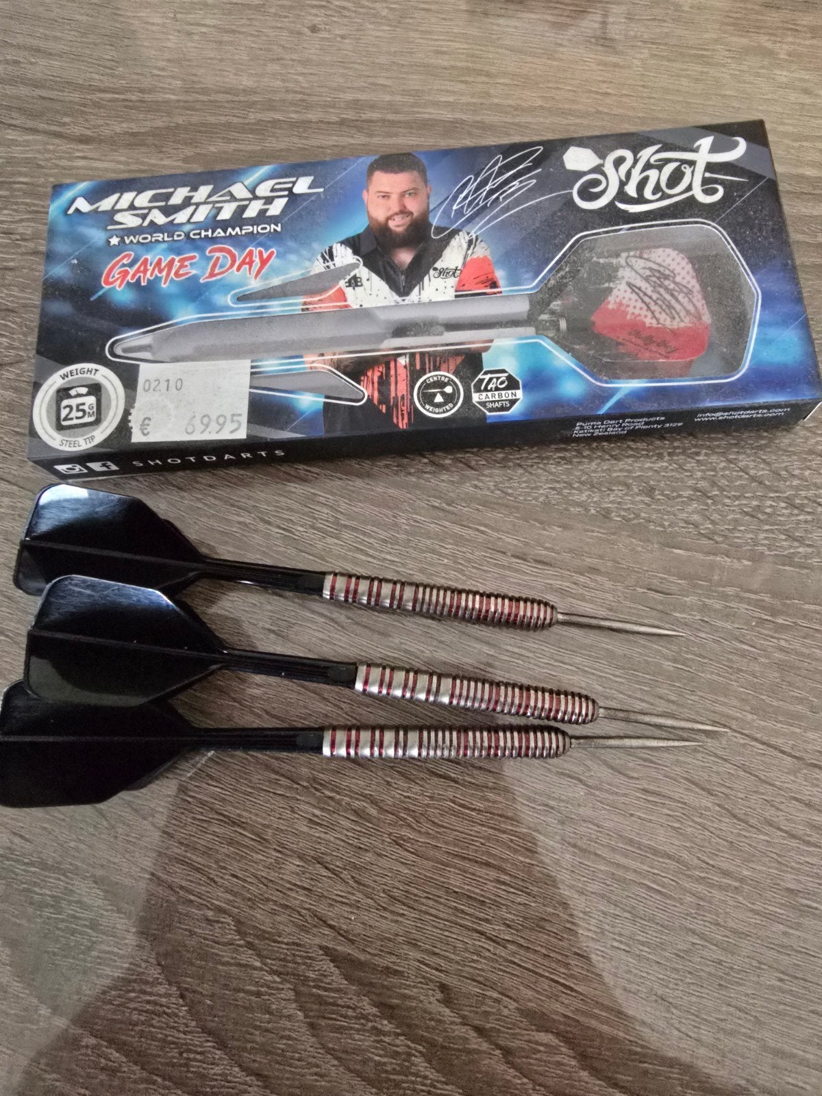 Michael smith dartpijlen, Ophalen, Flights