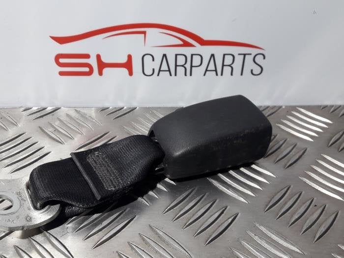 Insertion ceinture de sécurité avant gauche d'un Toyota Ay, -, 3 mois de garantie, Toyota, Utilisé