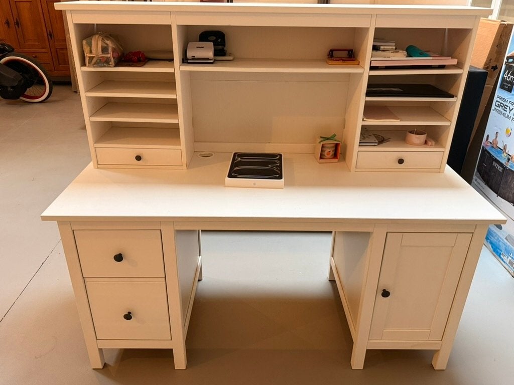 Bureau élégant IKEA Hemnes avec unité supérieure, Maison & Meubles, Bureaux, Avec tiroirs, 155 cm, Classique, 65 cm