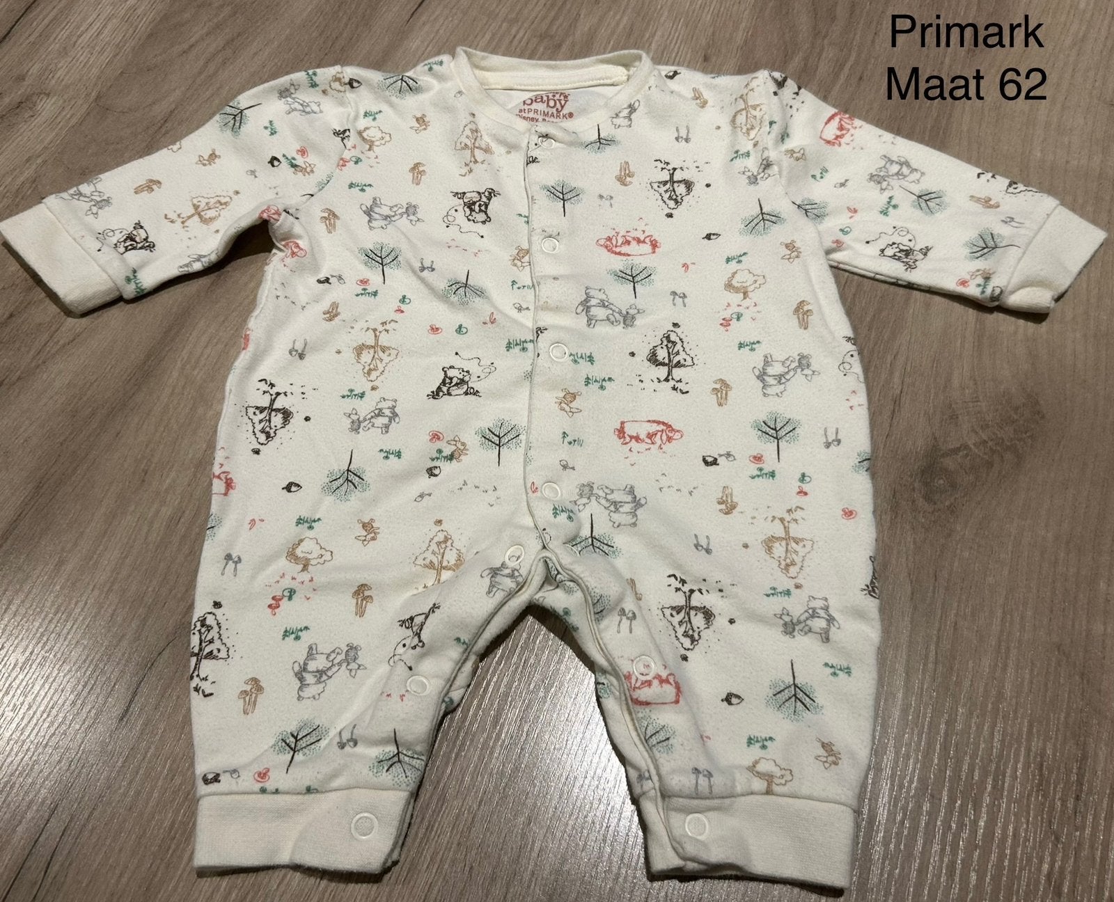 Boxpakje Winnie the Pooh (Primark, maat 62), Enlèvement ou Envoi, Comme neuf, Costume