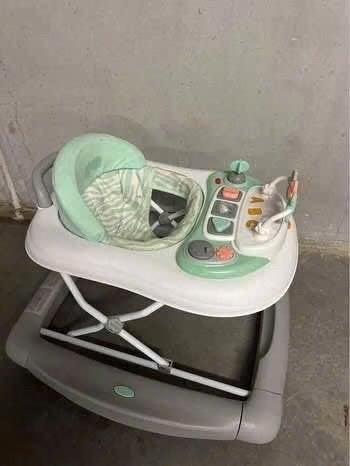 Trotteur vert pour bébé, Enlèvement, Comme neuf