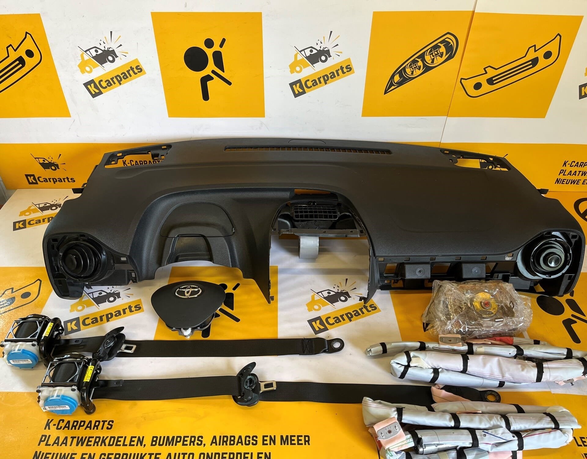 Onbekend, Info@fabrikant.eu, Fabrikant BV, Fabrikantstraat 1
1000 AA  Amsterdam, NL, Toyota