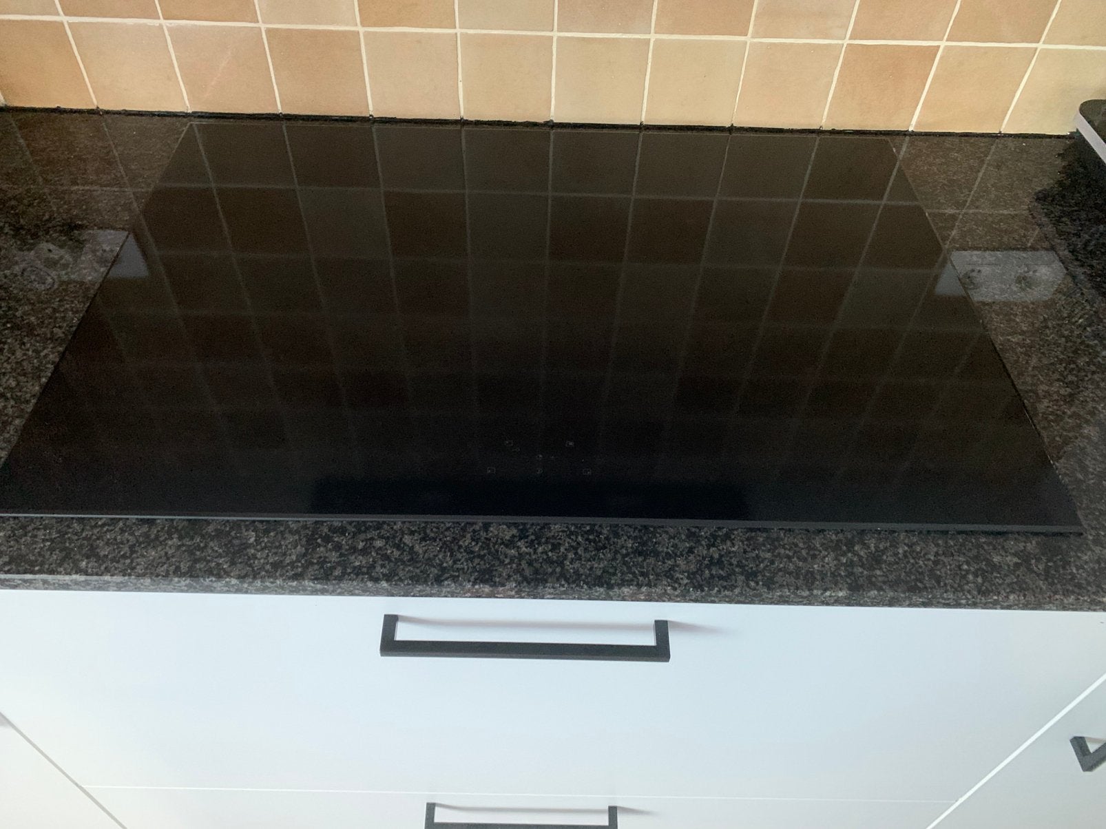 Inductie kookplaat pelgrim (atag)75 op 52 4 zones 7.1 kw In, Electroménager, Tables de cuisson, Enlèvement, Comme neuf, Induction