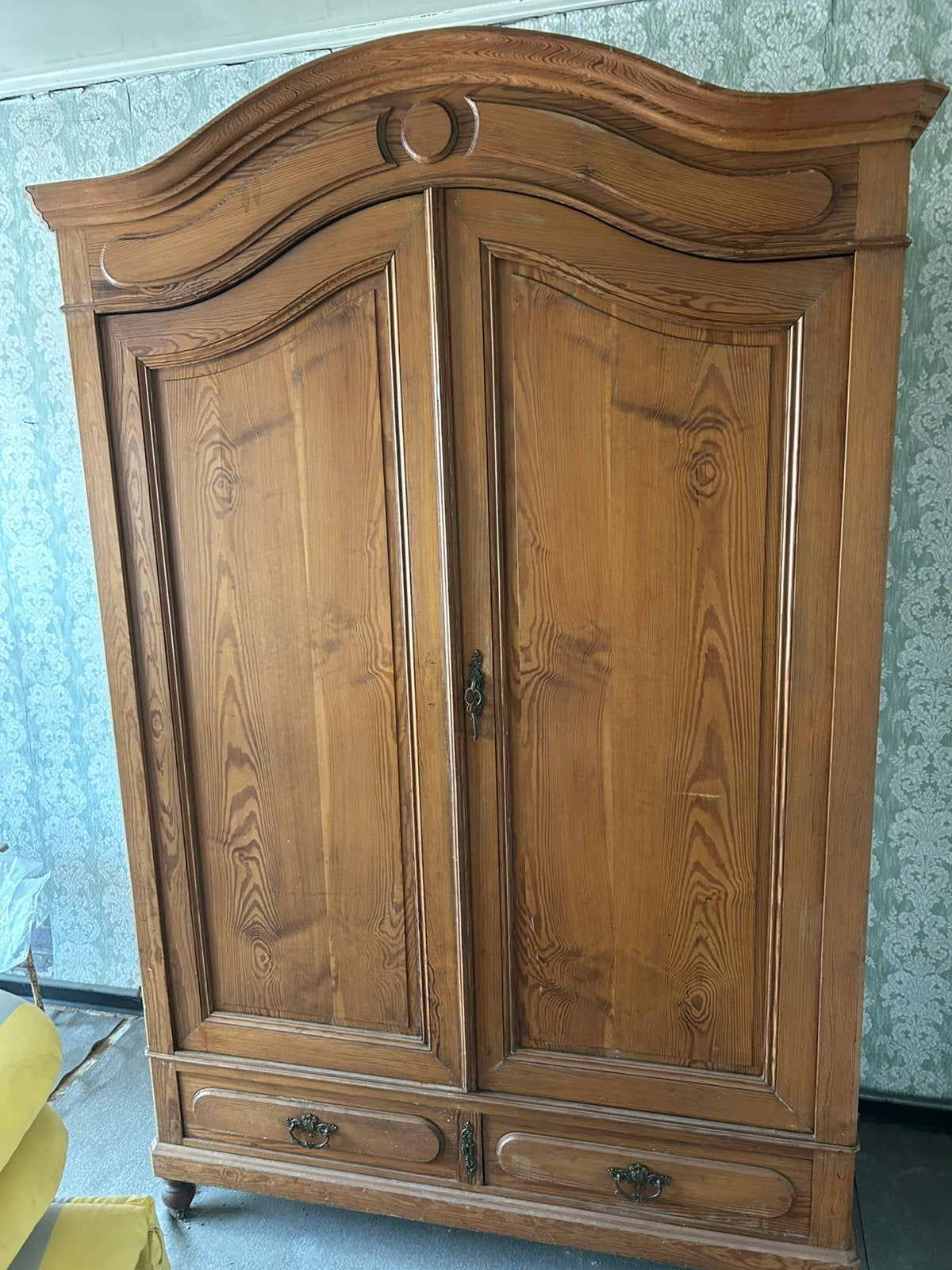 Mooie houten ambachtelijk gemaakte kast - verlaagde prijs, Ophalen