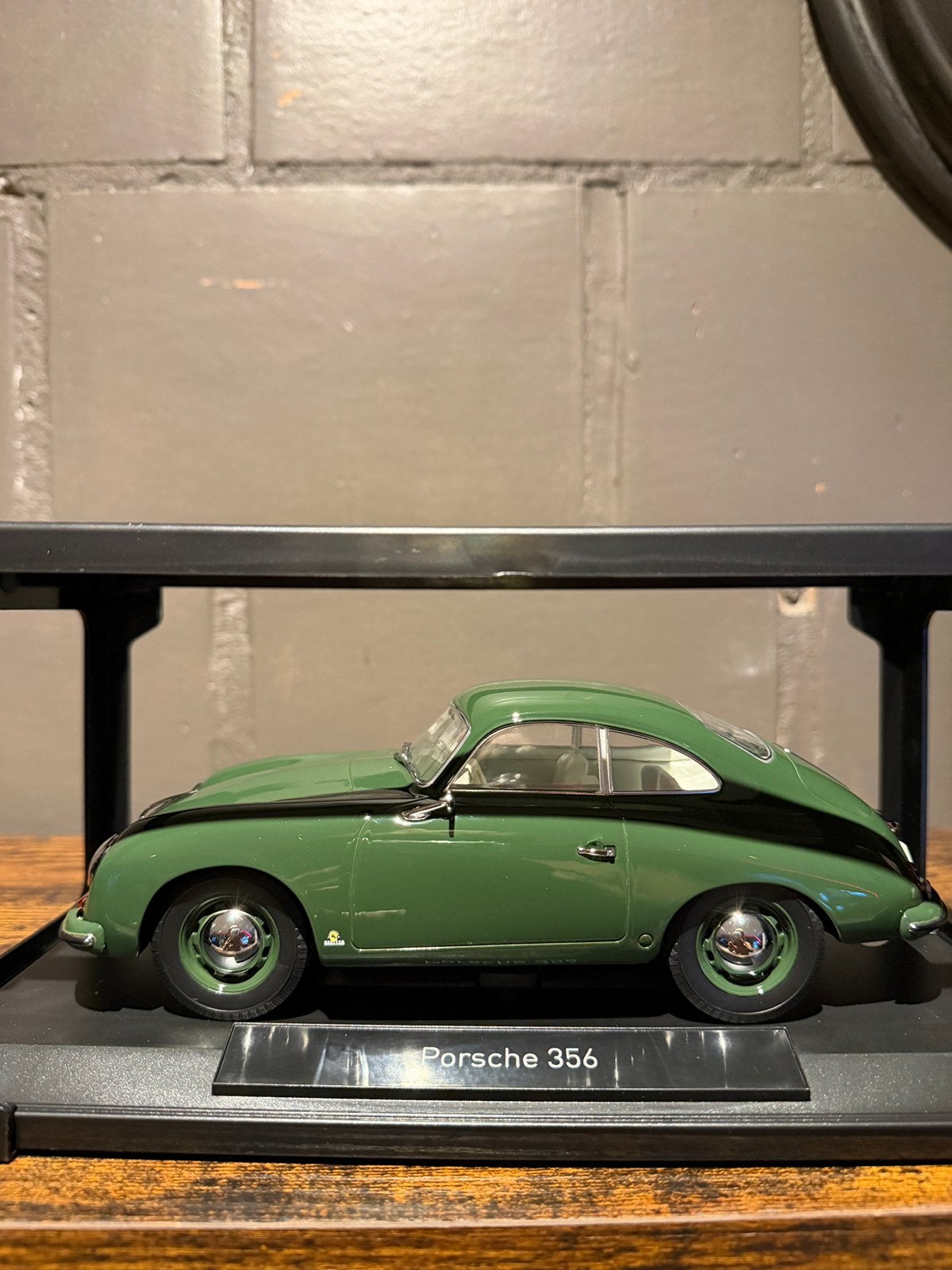 1954 Porsche 356A, Hobby & Loisirs créatifs, Voitures miniatures | 1:18, Enlèvement, Comme neuf, Norev