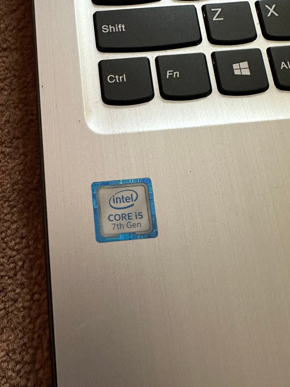 Mooie 15.6”Lenovo/ i5-7200U/8gb ddr4/128gb ssd/Win 11/Office, Computers en Software, Laptop-opladers, Ophalen, Zo goed als nieuw