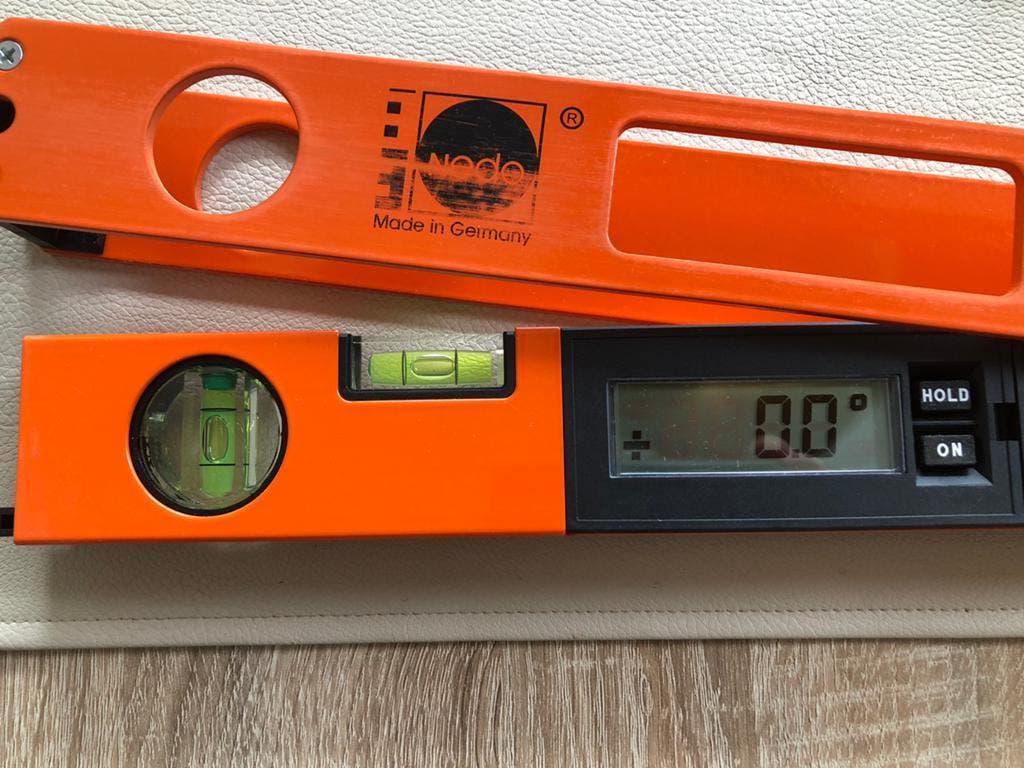 Waterpas hoekmeter elektronisch, Doe-het-zelf en Bouw, Meetapparatuur, Ophalen, Zo goed als nieuw