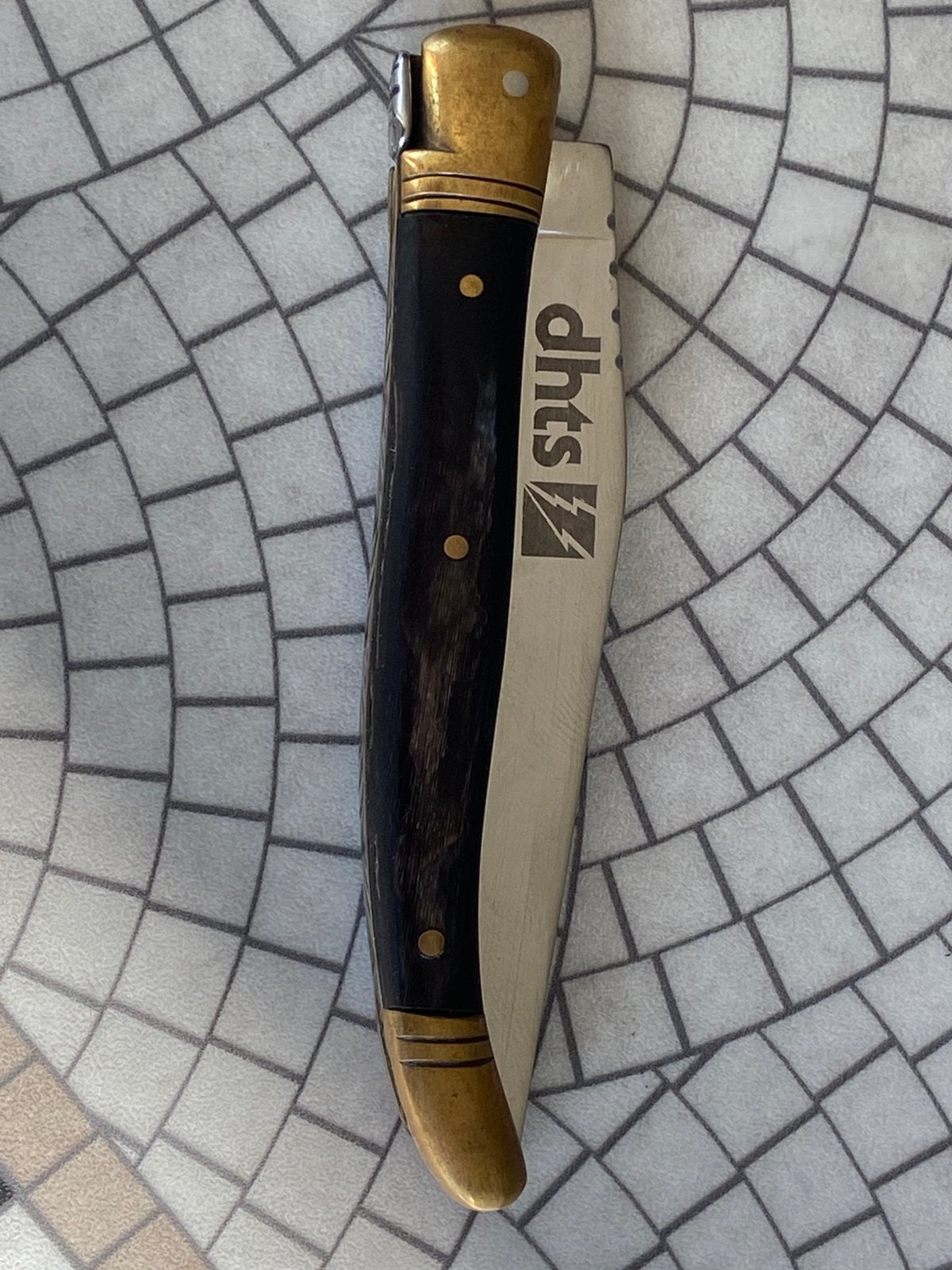 Couteau Laguiole Tradition Léonard Vintage - Édition dhts, Enlèvement ou Envoi, Utilisé