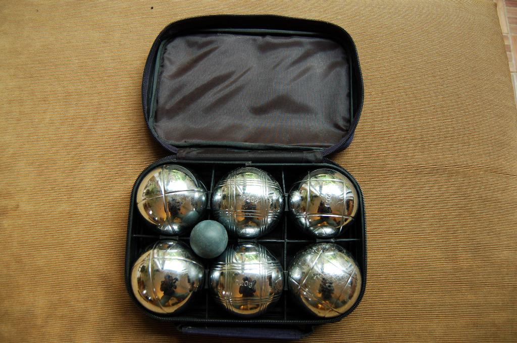 set ijzeren petanqueballen (3 X 2 stuks) 720 gram, Sport en Fitness, Overige Sport en Fitness, Ophalen, Gebruikt